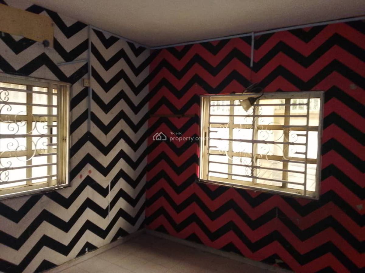 3bed 2 in a Compound Maplewood Estate, Maplewood Estate, Oko-oba, Agege, Lagos, Flat / Apartment for Rent