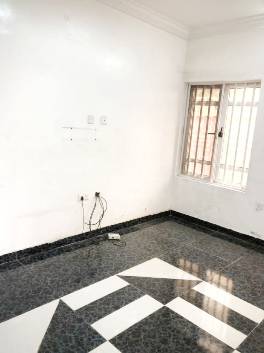 Luxury and Well Maintained 3 Bedroom Apartment, Gra Phase 1, Magodo, Lagos, Flat / Apartment for Rent