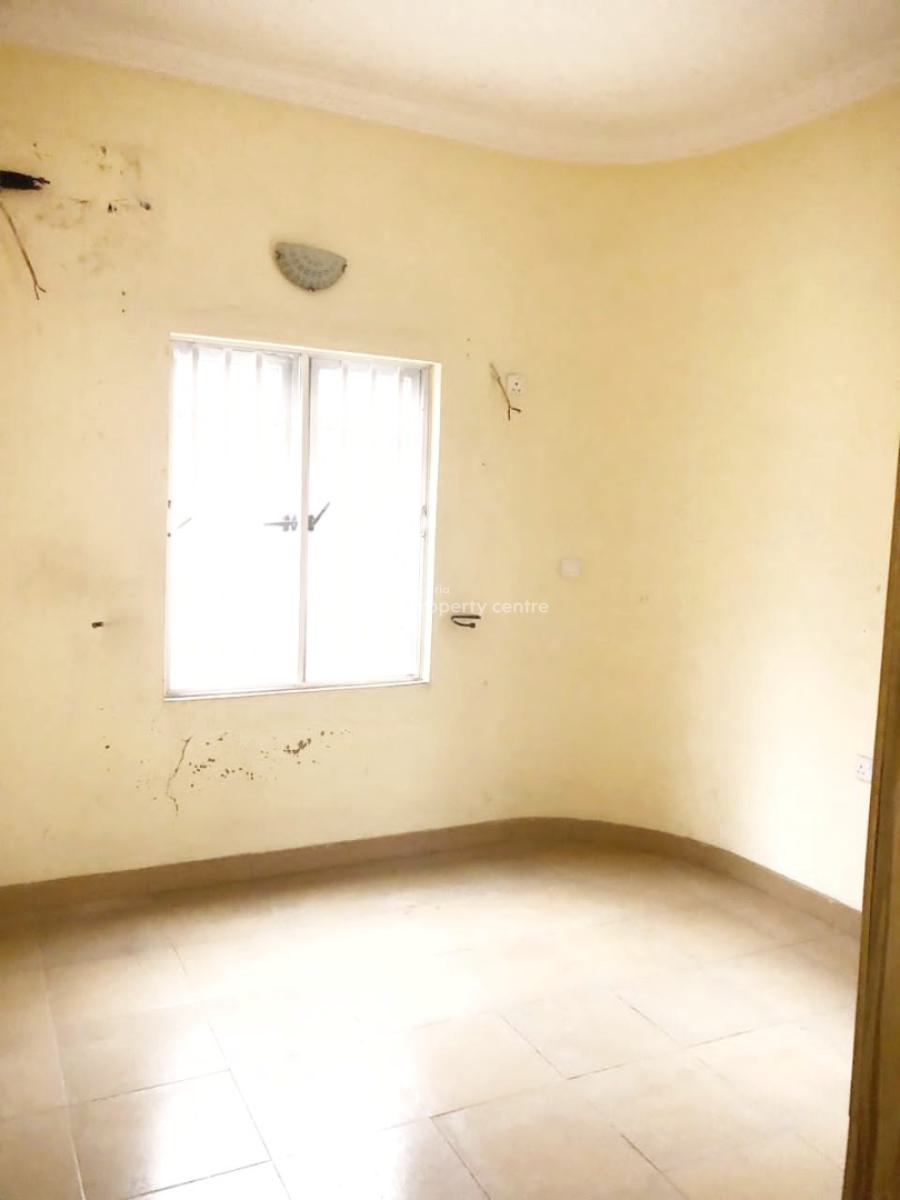 Luxury and Well Maintained 3 Bedroom Apartment, Gra Phase 1, Magodo, Lagos, Flat / Apartment for Rent