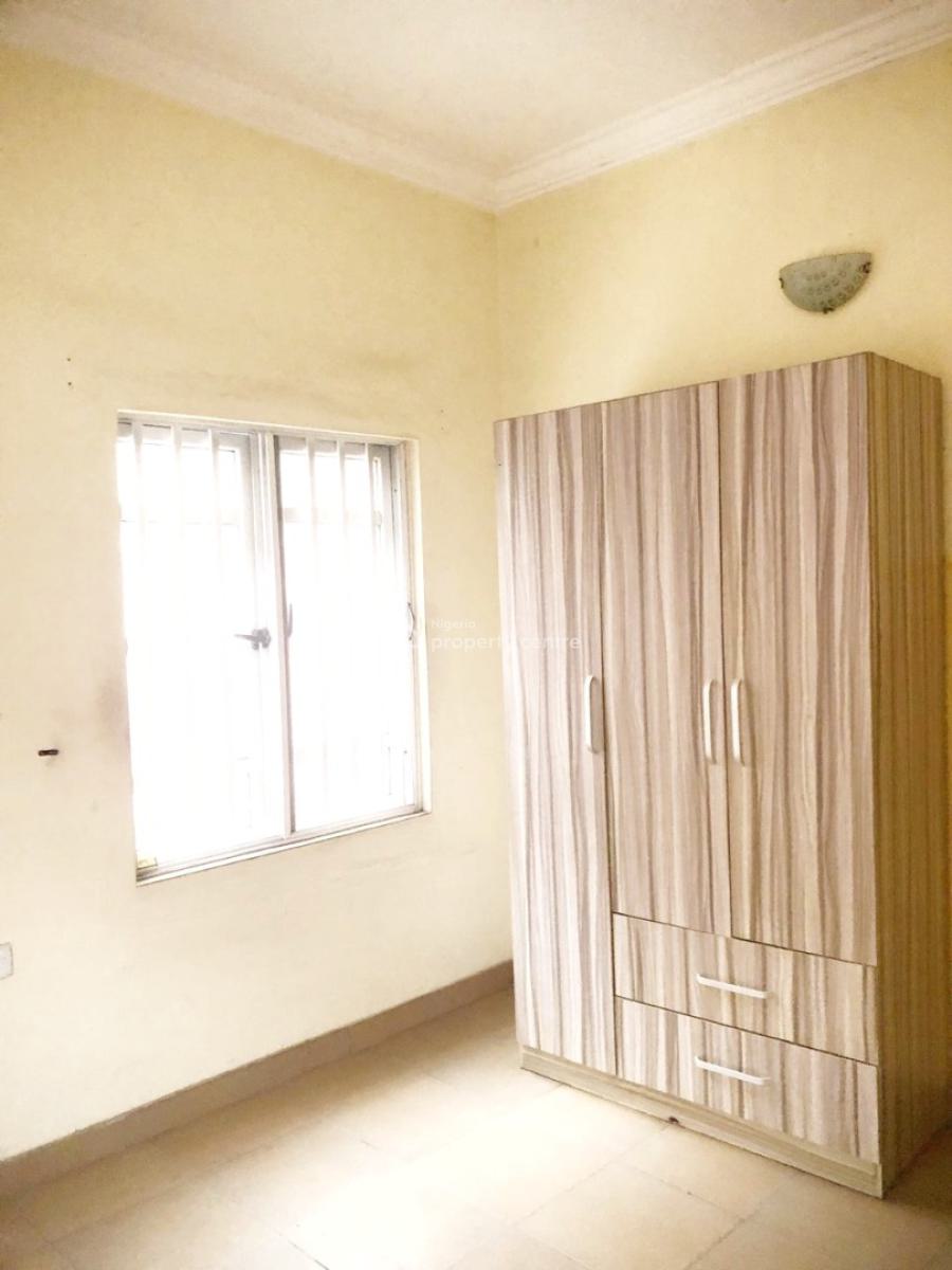 Luxury and Well Maintained 3 Bedroom Apartment, Gra Phase 1, Magodo, Lagos, Flat / Apartment for Rent