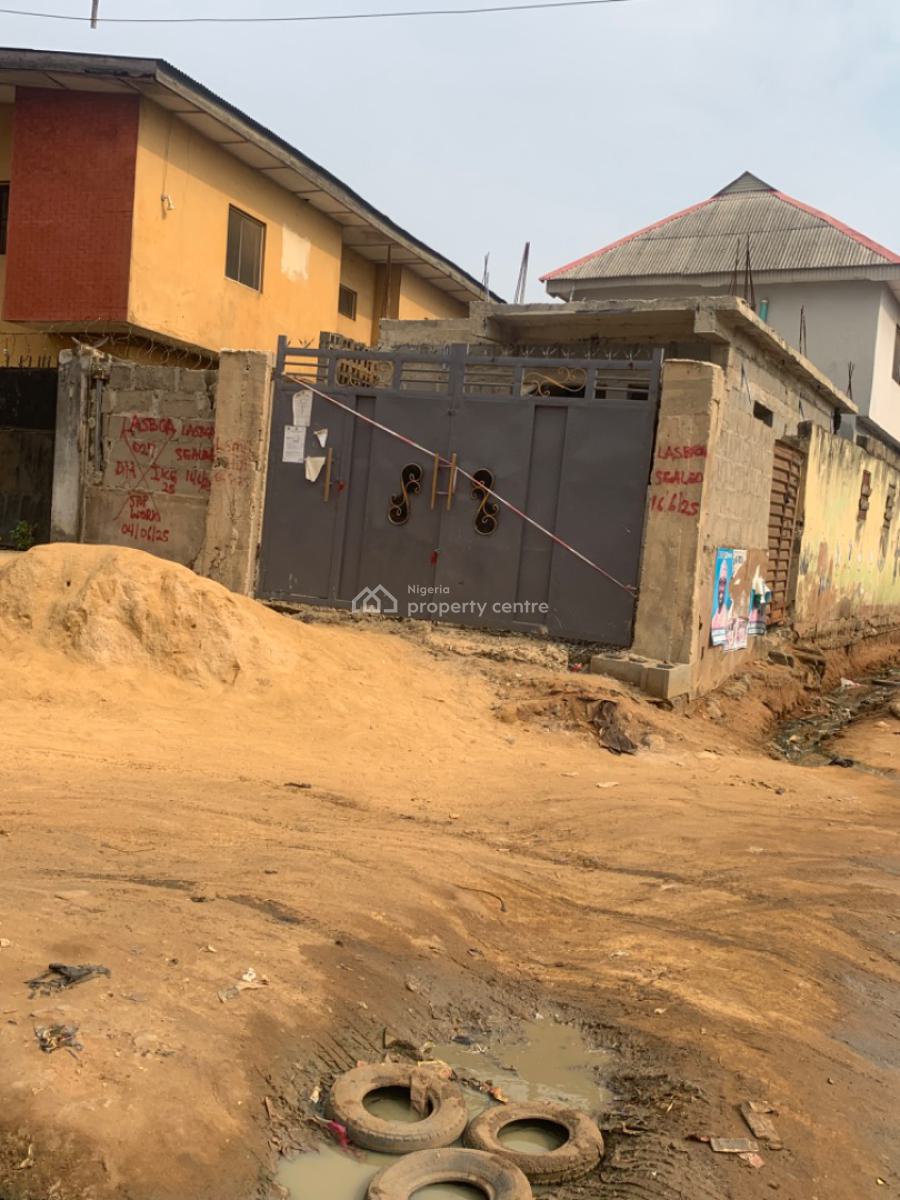 Quater Plot with a Building on Decking Level, Igando Road, Ikotun, Lagos, Terraced Bungalow for Sale