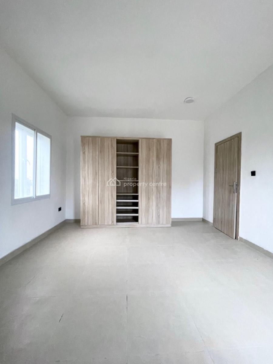Three Bedroom Apartment, Ilaje, Ajah, Lagos, Block of Flats for Sale