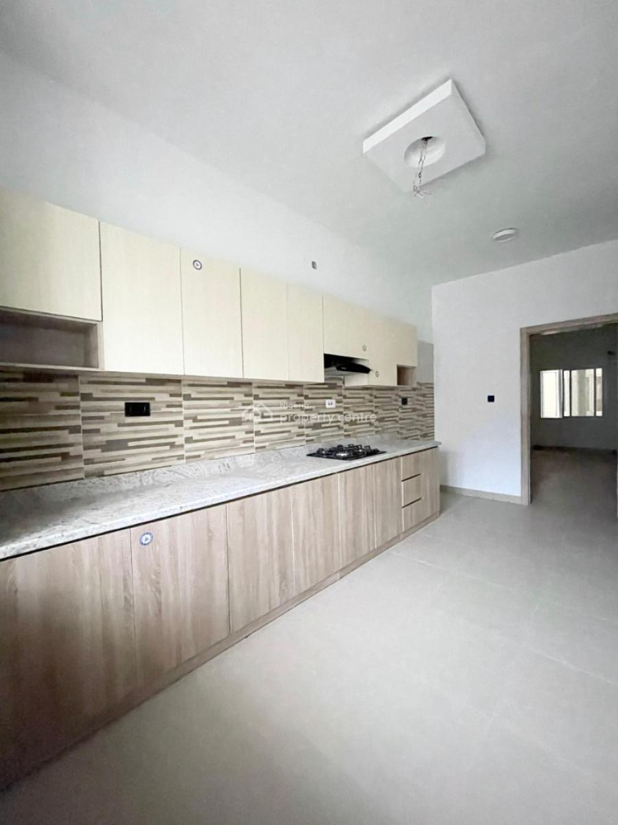 Three Bedroom Apartment, Ilaje, Ajah, Lagos, Block of Flats for Sale