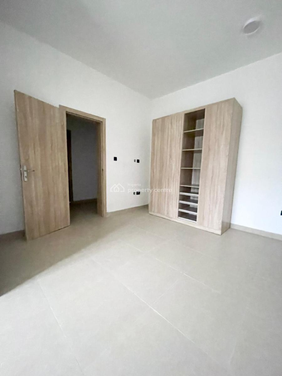 Three Bedroom Apartment, Ilaje, Ajah, Lagos, Block of Flats for Sale