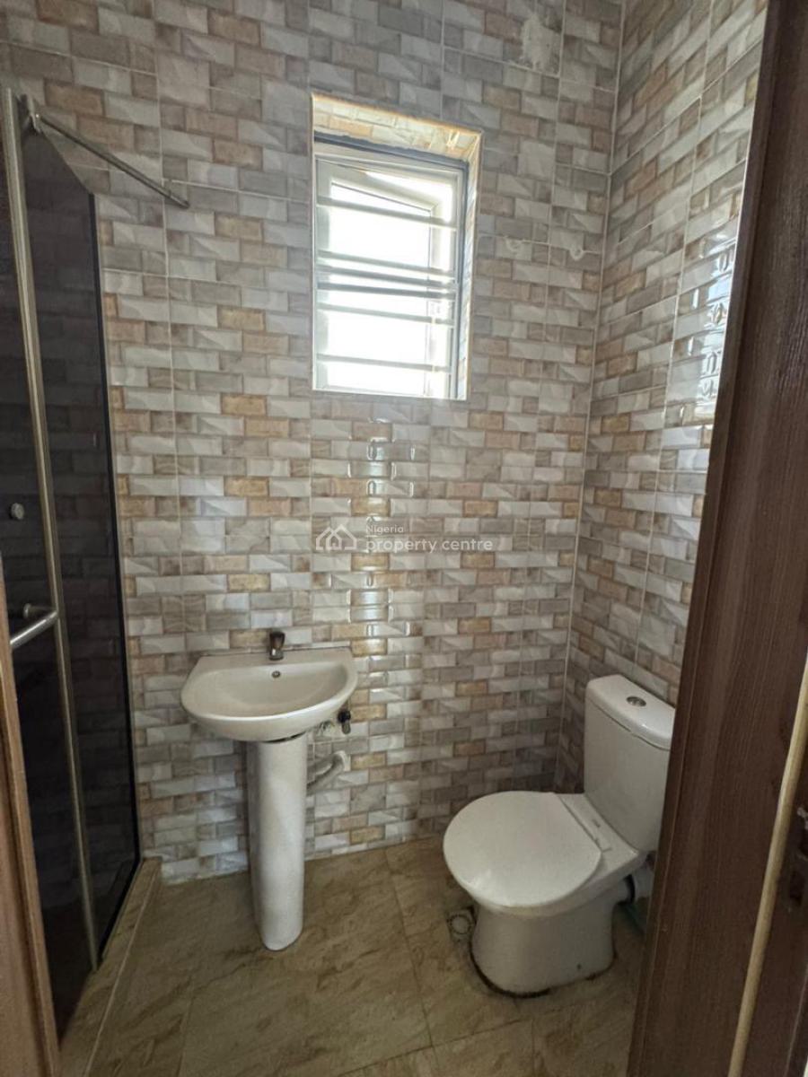 Very Big Semi Master Bedroom, Van Daniels Estate, Orchid, Lekki, Lagos, Self Contain (single Rooms) for Rent
