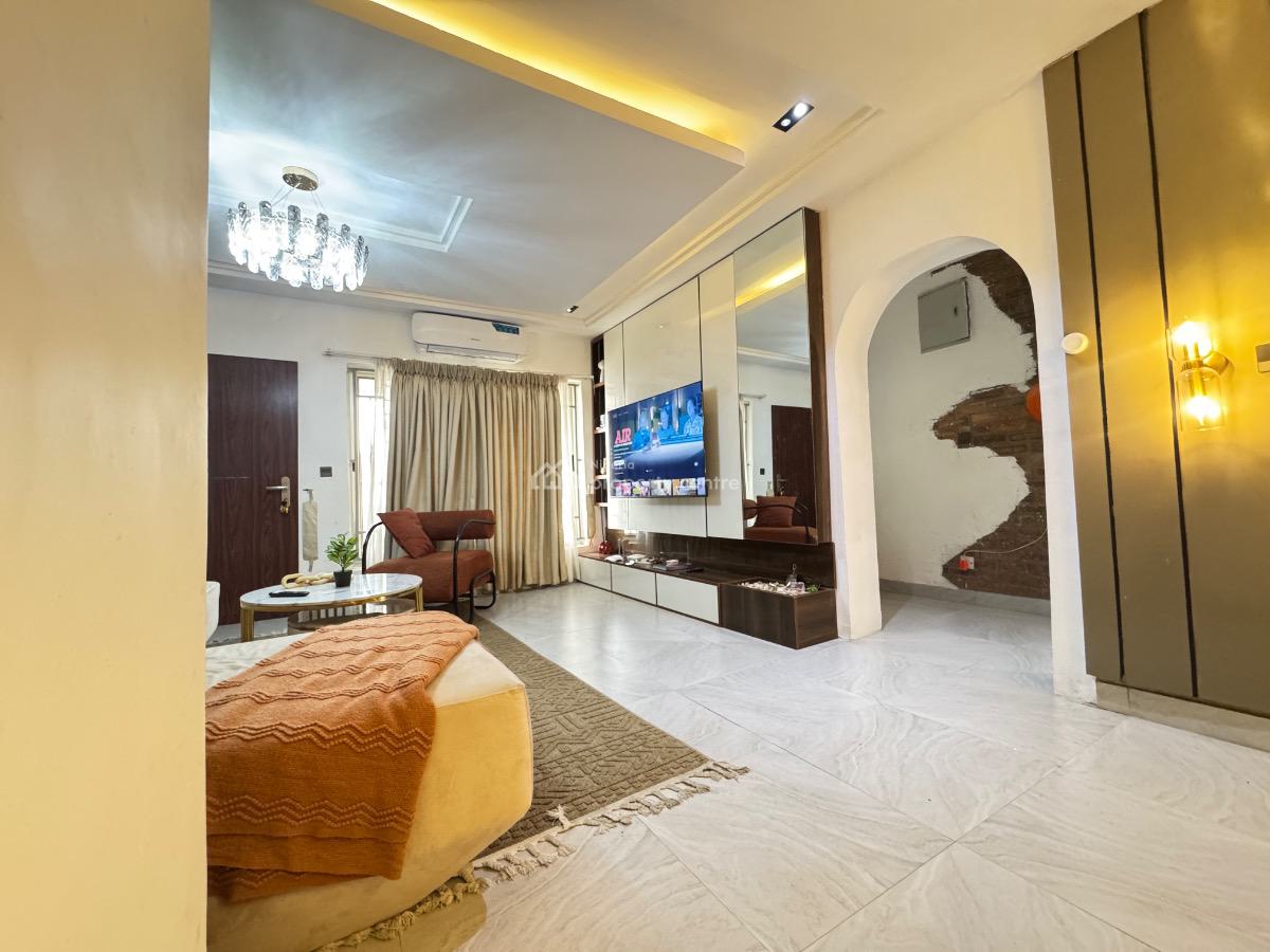 Exquisite 2 Bedroom Apartment, Freedom Way Road Lekki Phase 1, Lekki Phase 1, Lekki, Lagos, Flat / Apartment Short Let