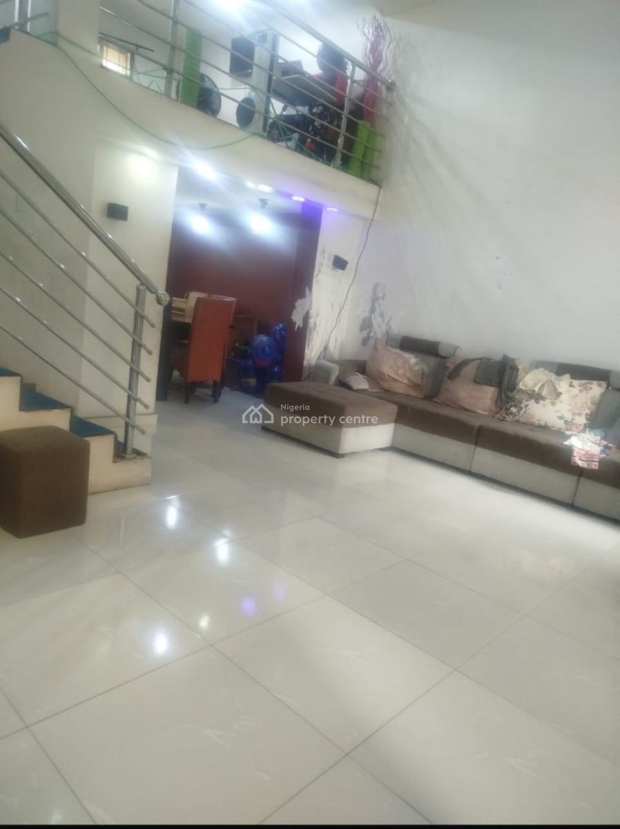 3 Bedroom Detached Duplex, Ladega Street, Off Durajaiye Street, Surulere, Lagos, Detached Duplex for Sale