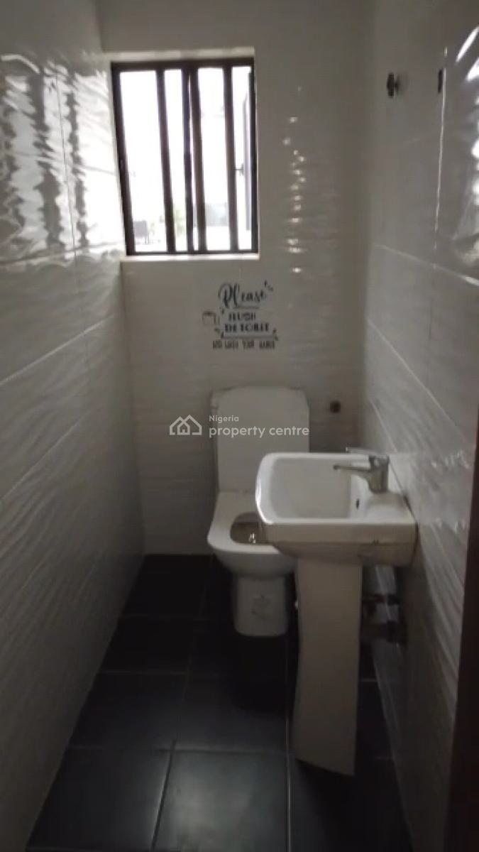 Spacious 3brm Flat Apartment, Chisco Ikate Lekki, Lekki, Lagos, Flat / Apartment for Rent