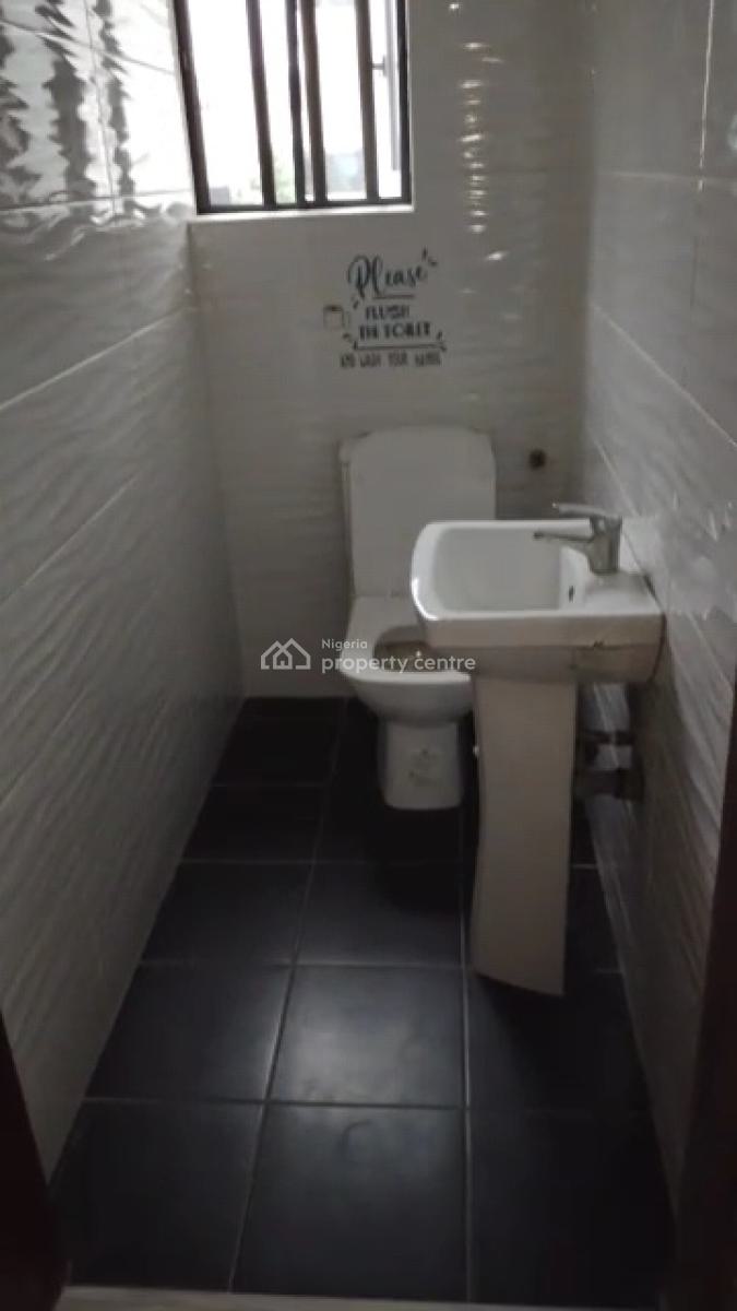 Spacious 3brm Flat Apartment, Chisco Ikate Lekki, Lekki, Lagos, Flat / Apartment for Rent