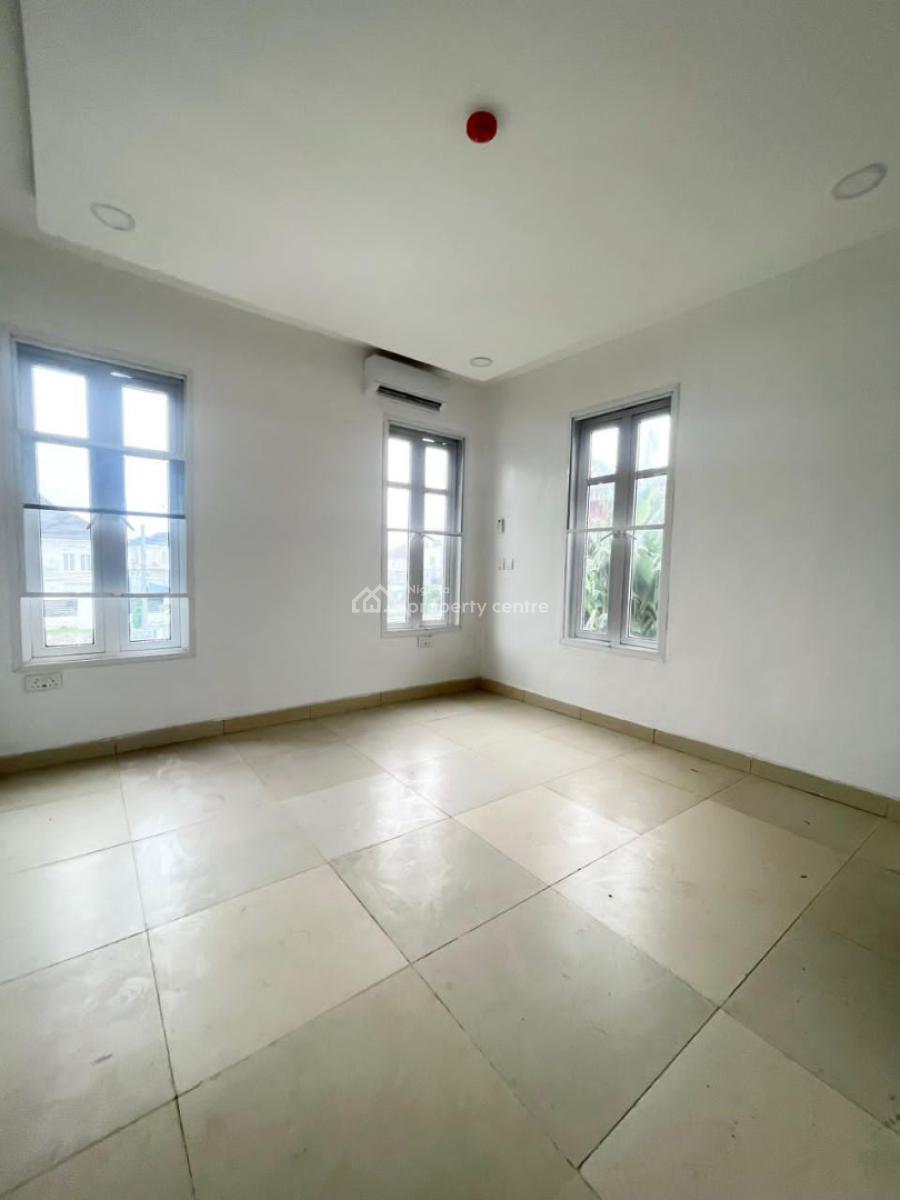 Contemporary Design of 3bedroom Apartment at Orchid Road, Orchid Road Lekki, Lekki, Lagos, Block of Flats for Sale