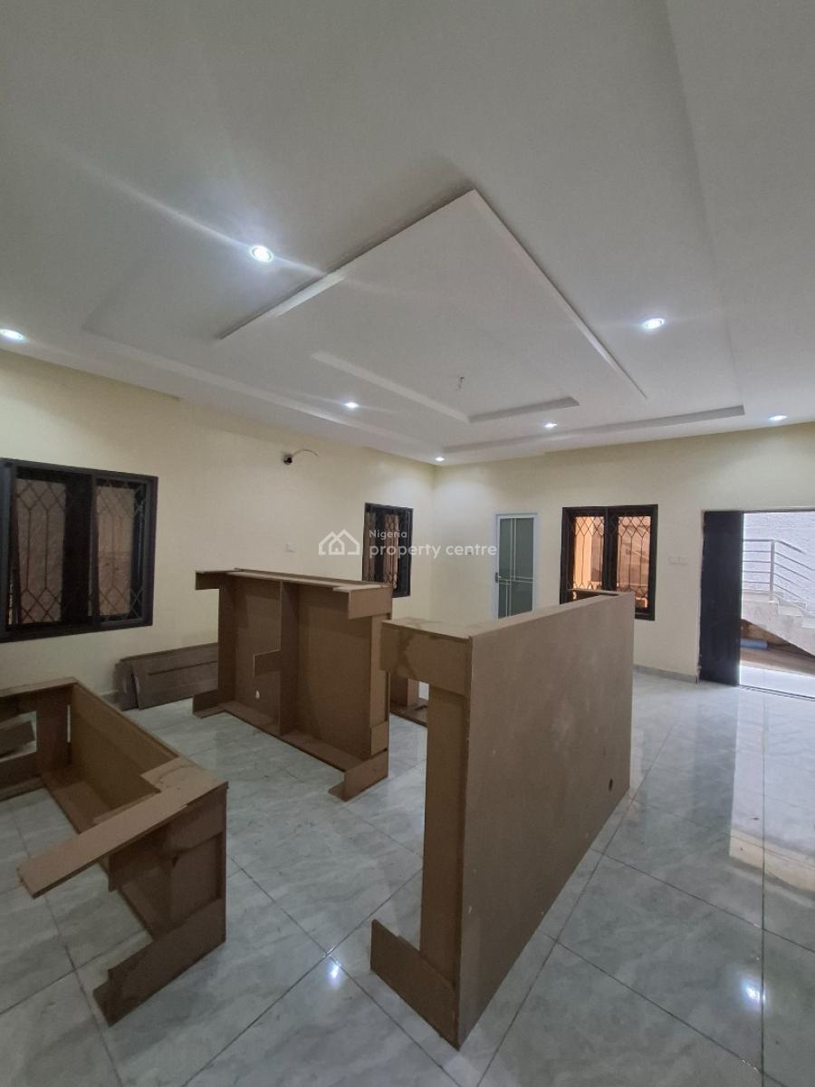 Standard Two Bedroom Apartment, Guzape District, Abuja, Flat / Apartment for Rent