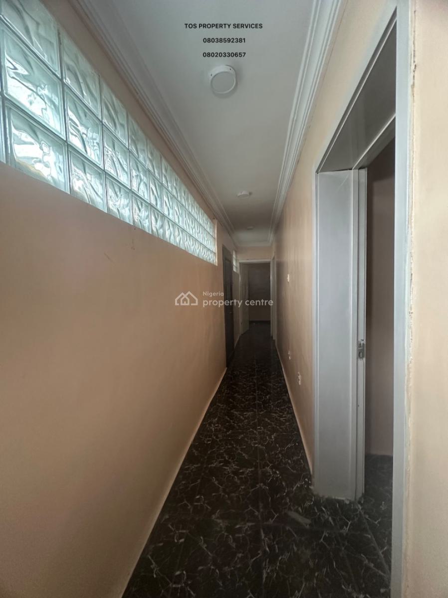 Lovely 2 Bedroom Flat, Off Herbert Macaulay Way, Yaba, Lagos, Flat / Apartment for Rent