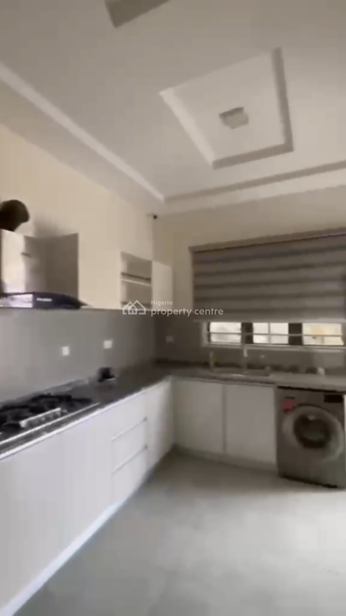 Luxury 3 Bedroom Apartment, Ologolo, Lekki, Lagos, Flat / Apartment for Rent