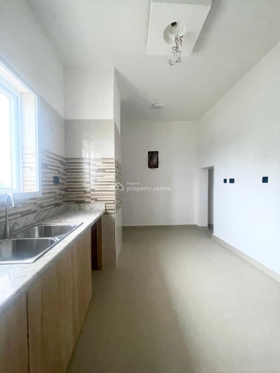 Contemporary 2 Bedroom Penthouse, Ilaje, Ajah, Lagos, Flat / Apartment for Sale