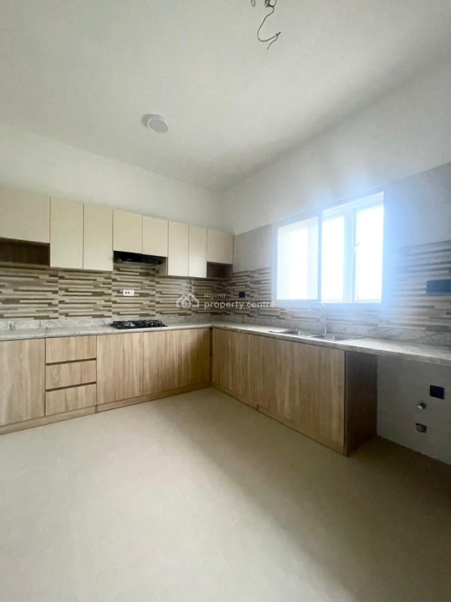 Contemporary 2 Bedroom Penthouse, Ilaje, Ajah, Lagos, Flat / Apartment for Sale