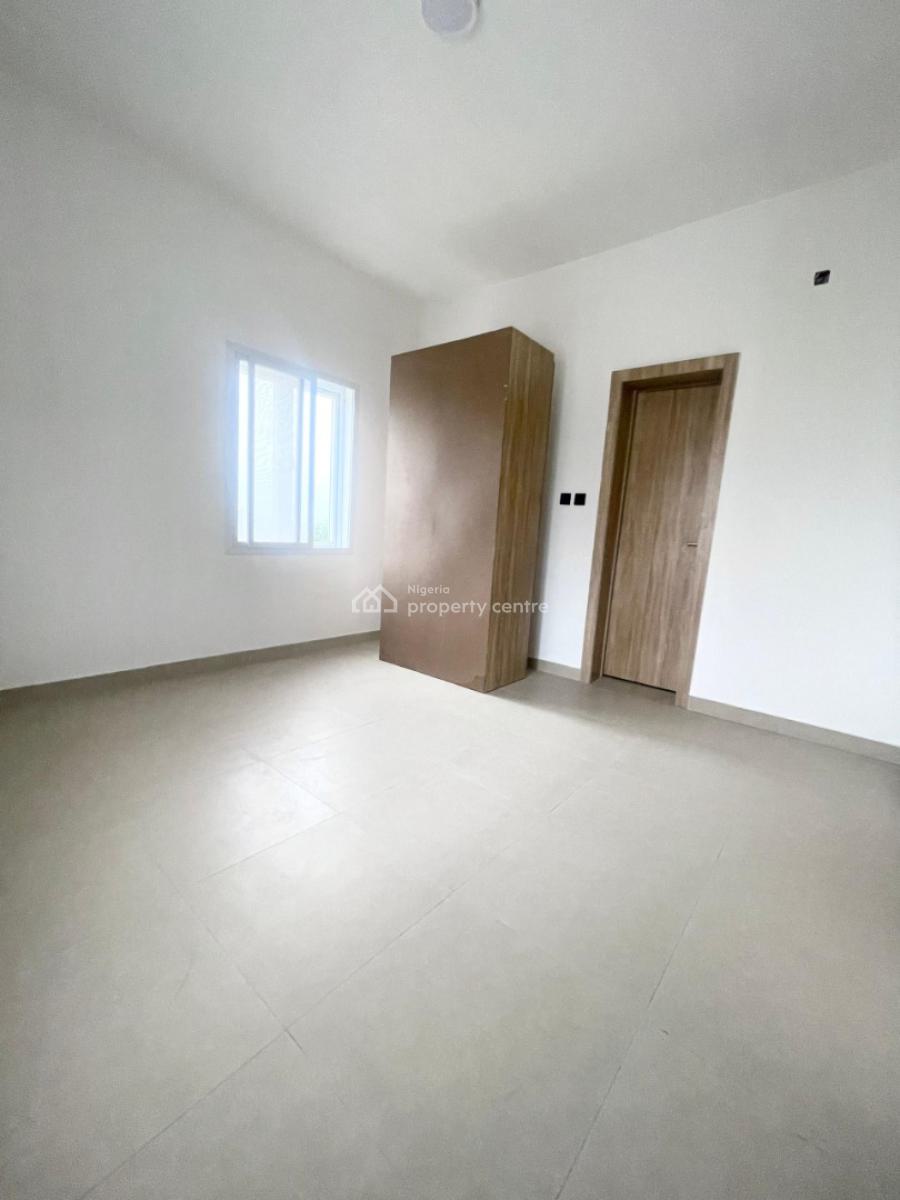 Contemporary 2 Bedroom Penthouse, Ilaje, Ajah, Lagos, Flat / Apartment for Sale