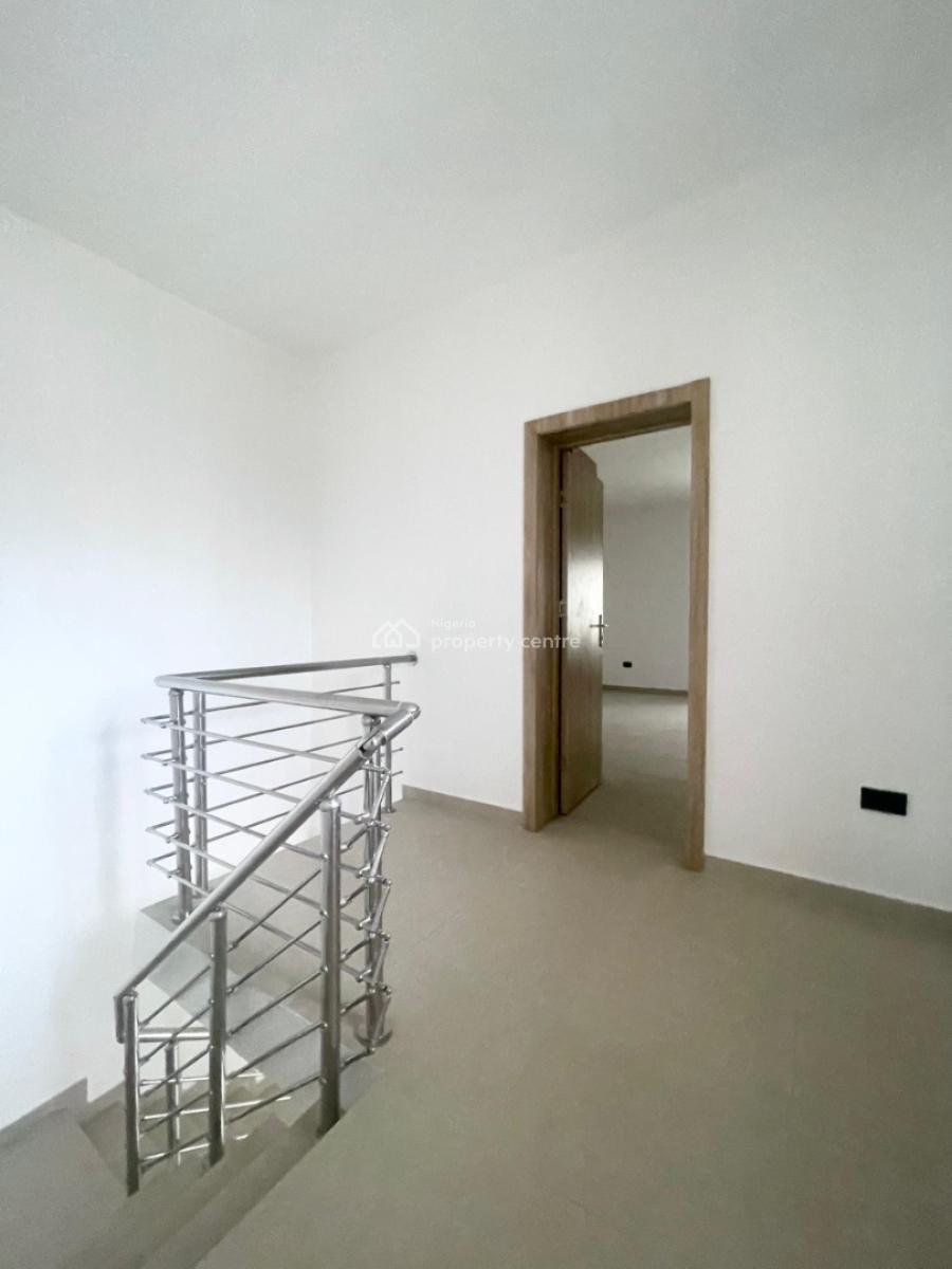 Contemporary 2 Bedroom Penthouse, Ilaje, Ajah, Lagos, Flat / Apartment for Sale