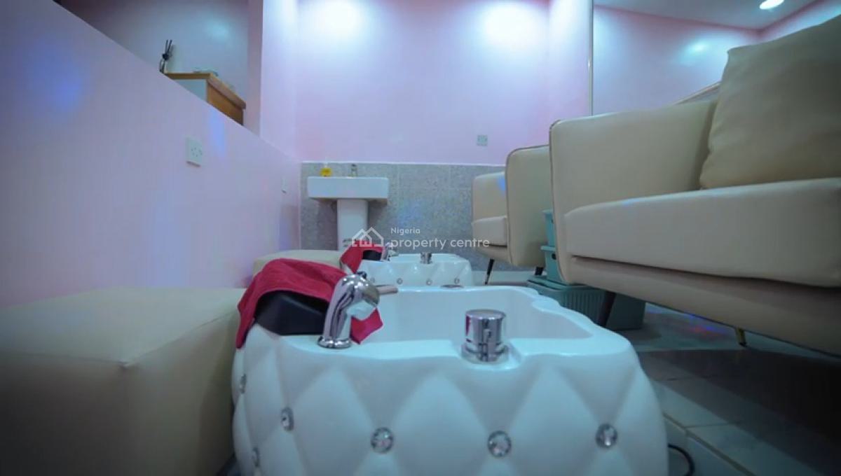 Carlson Functional Hotel Is Four Star Accommodation, Osborne Phase2 Ikoyi, Ikoyi, Lagos, Hotel / Guest House for Sale