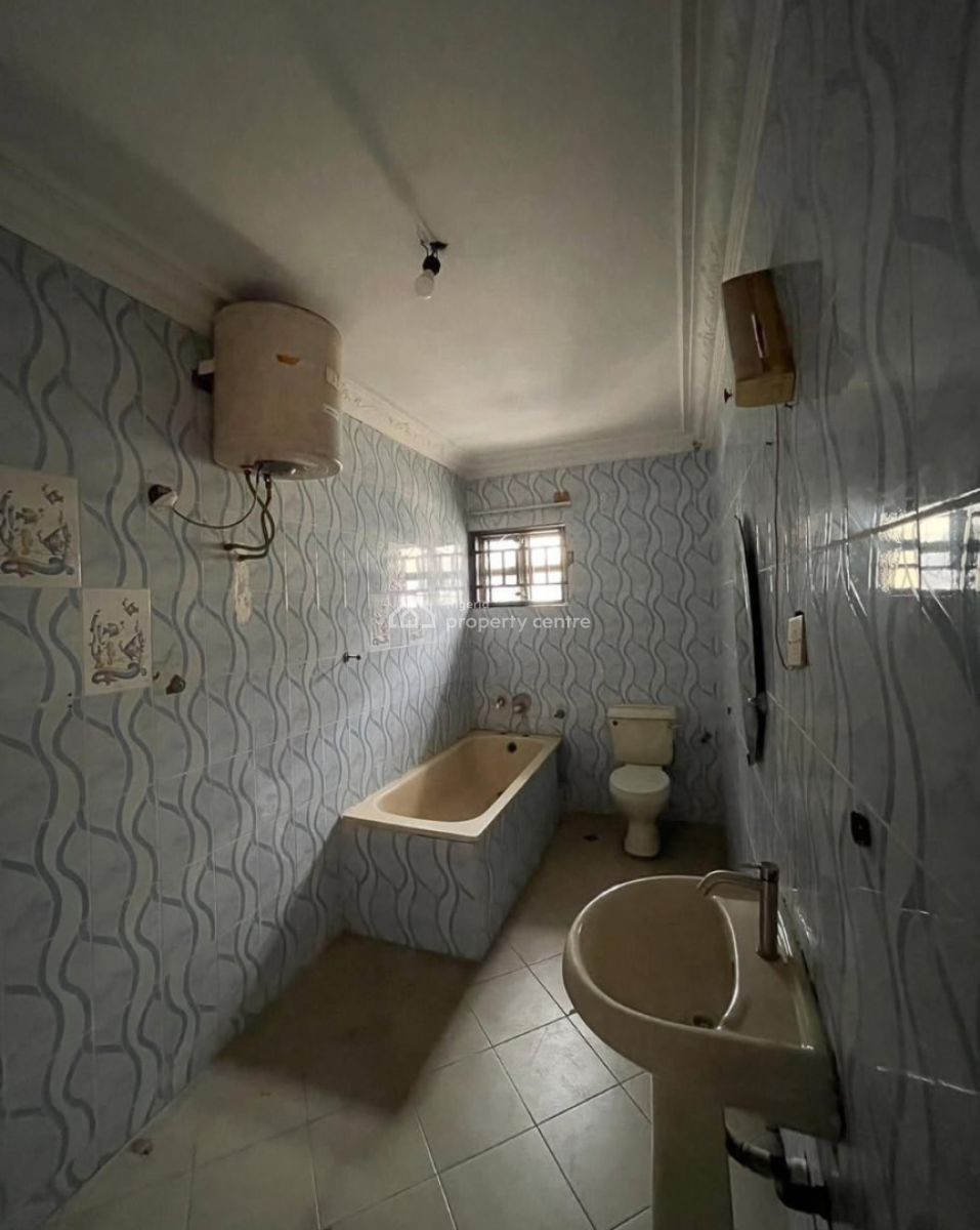 Commercial 5bedroom  Duplex with Bq at Lekki Phase 1, Lekki Phase 1 By Bis, Lekki Phase 1, Lekki, Lagos, Semi-detached Duplex for Rent