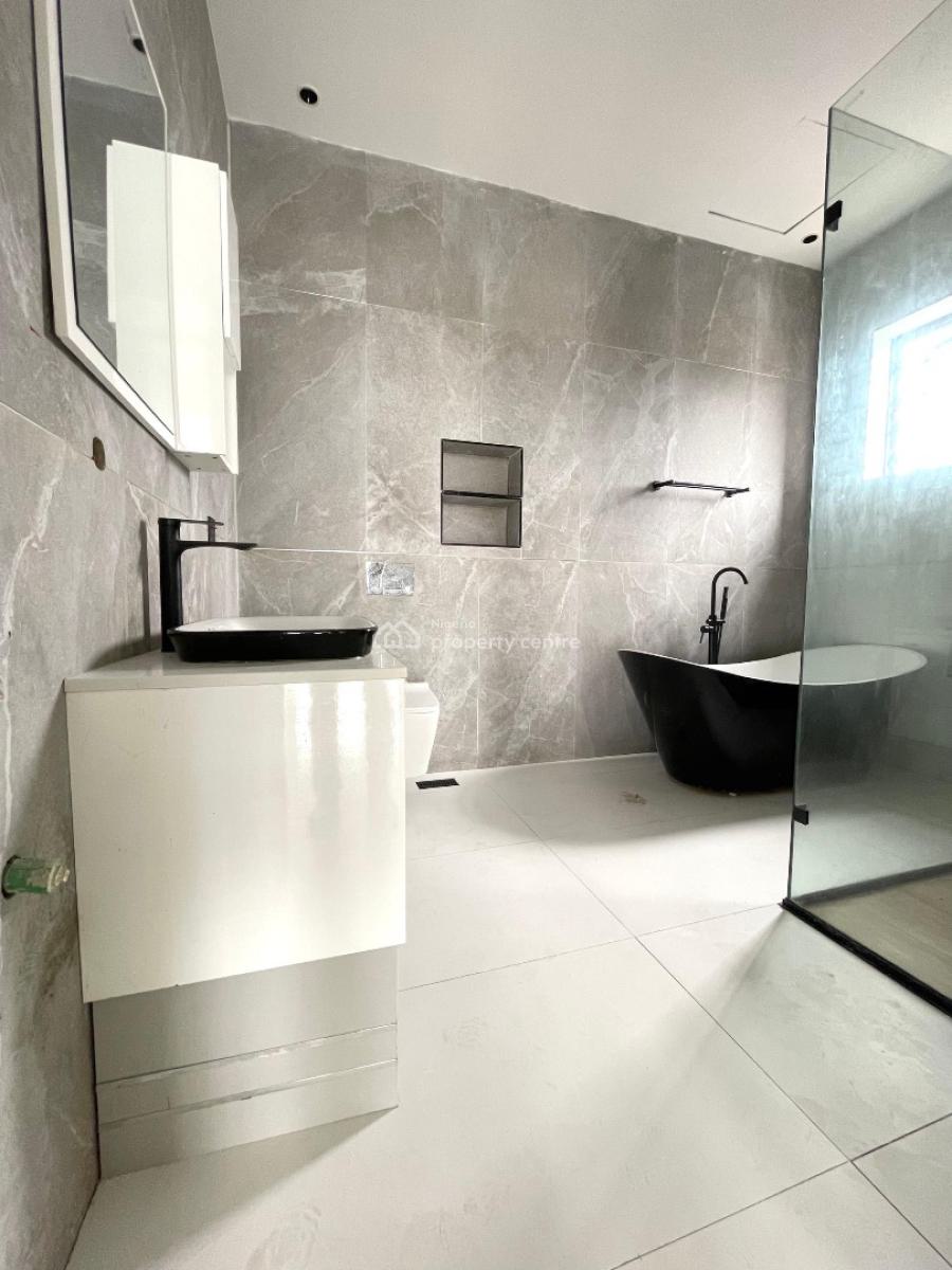 5 Bedroom Fully Detached, Lekki, Lagos, Detached Duplex for Sale