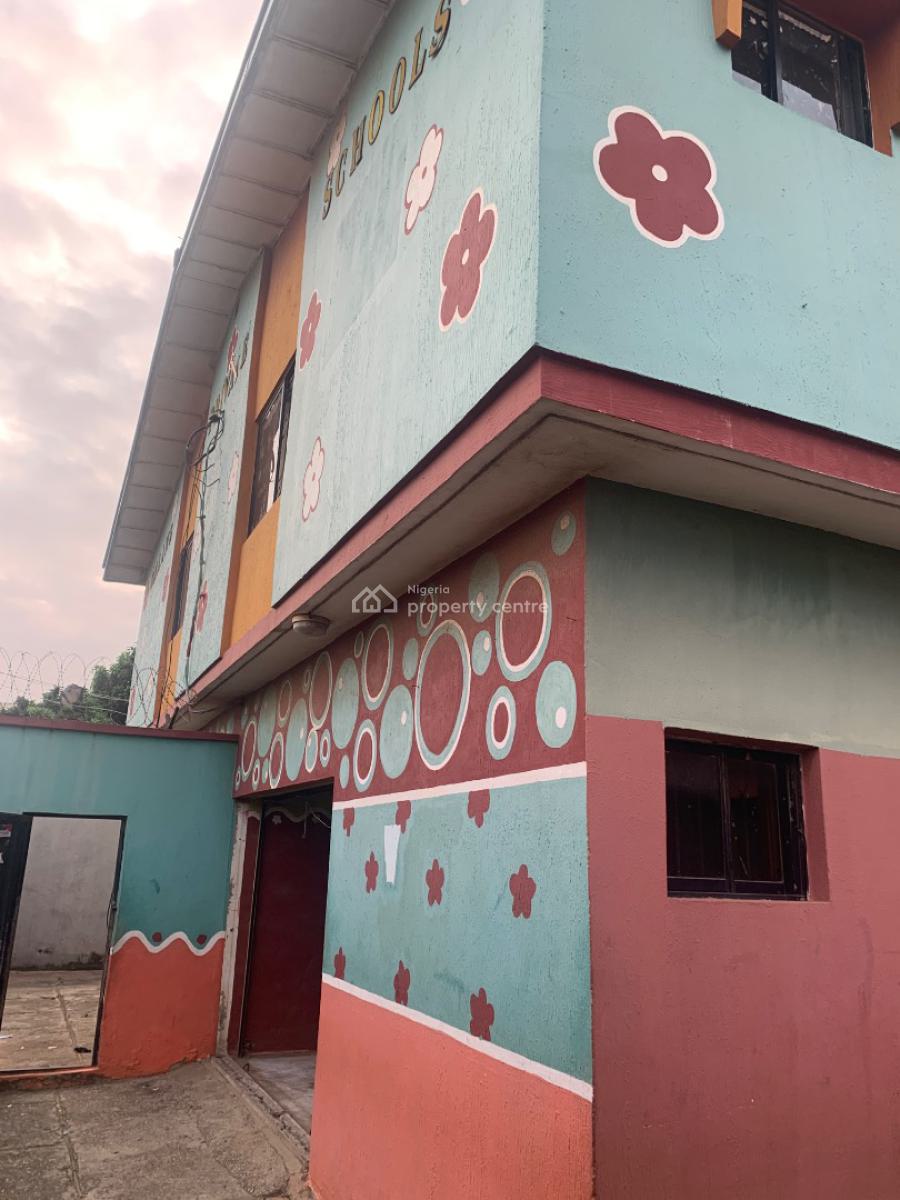 Well Built Commercial Property Directly Facing The Road, Shasha, Akowonjo, Alimosho, Lagos, Commercial Property for Rent