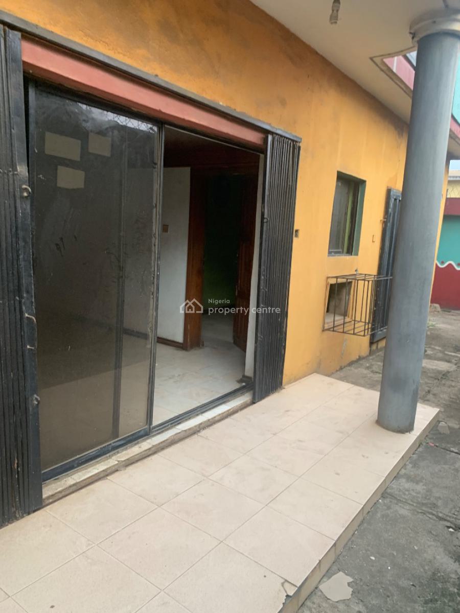 Well Built Commercial Property Directly Facing The Road, Shasha, Akowonjo, Alimosho, Lagos, Commercial Property for Rent