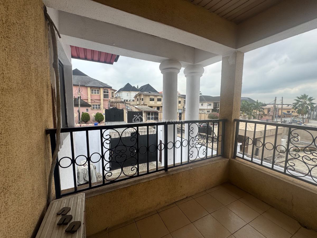 Well Built 5bedroom Duplex, Secured Close, Omole Phase 1, Ikeja, Lagos, Semi-detached Duplex for Sale