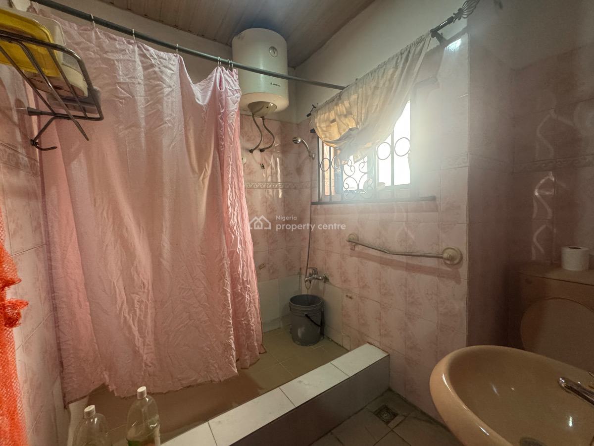Well Built 5bedroom Duplex, Secured Close, Omole Phase 1, Ikeja, Lagos, Semi-detached Duplex for Sale