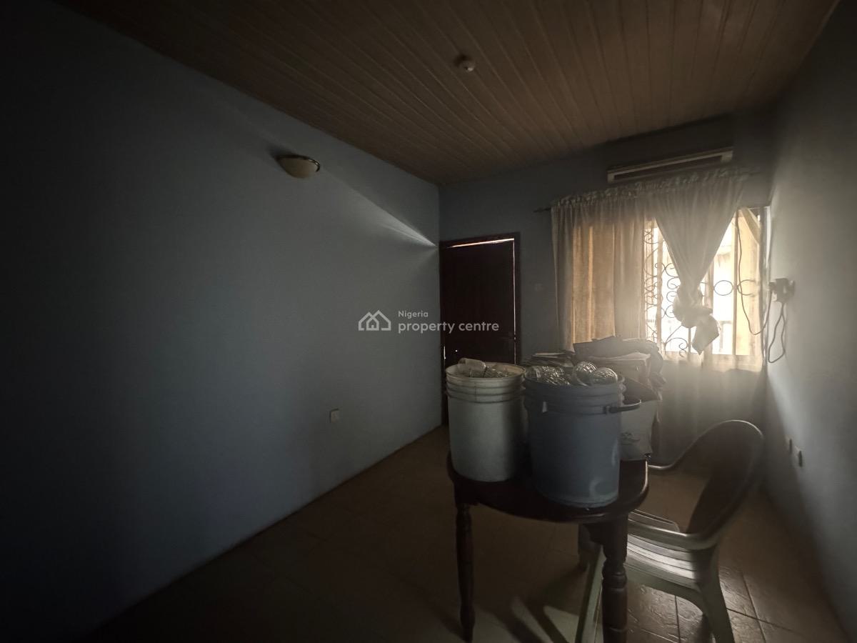 Well Built 5bedroom Duplex, Secured Close, Omole Phase 1, Ikeja, Lagos, Semi-detached Duplex for Sale