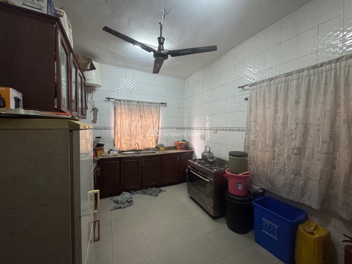 Well Built 5bedroom Duplex, Secured Close, Omole Phase 1, Ikeja, Lagos, Semi-detached Duplex for Sale