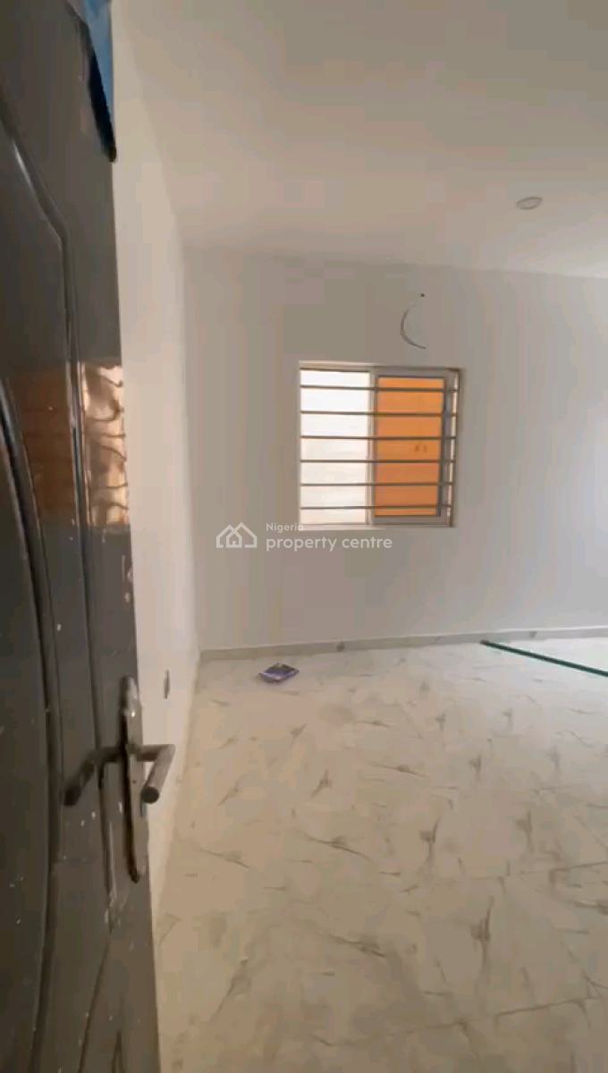 a Partially Furnished and Standard Miniflat, Upstairs with 2t2b, Off Pedro Road, Shomolu, Lagos, Mini Flat (room and Parlour) for Rent