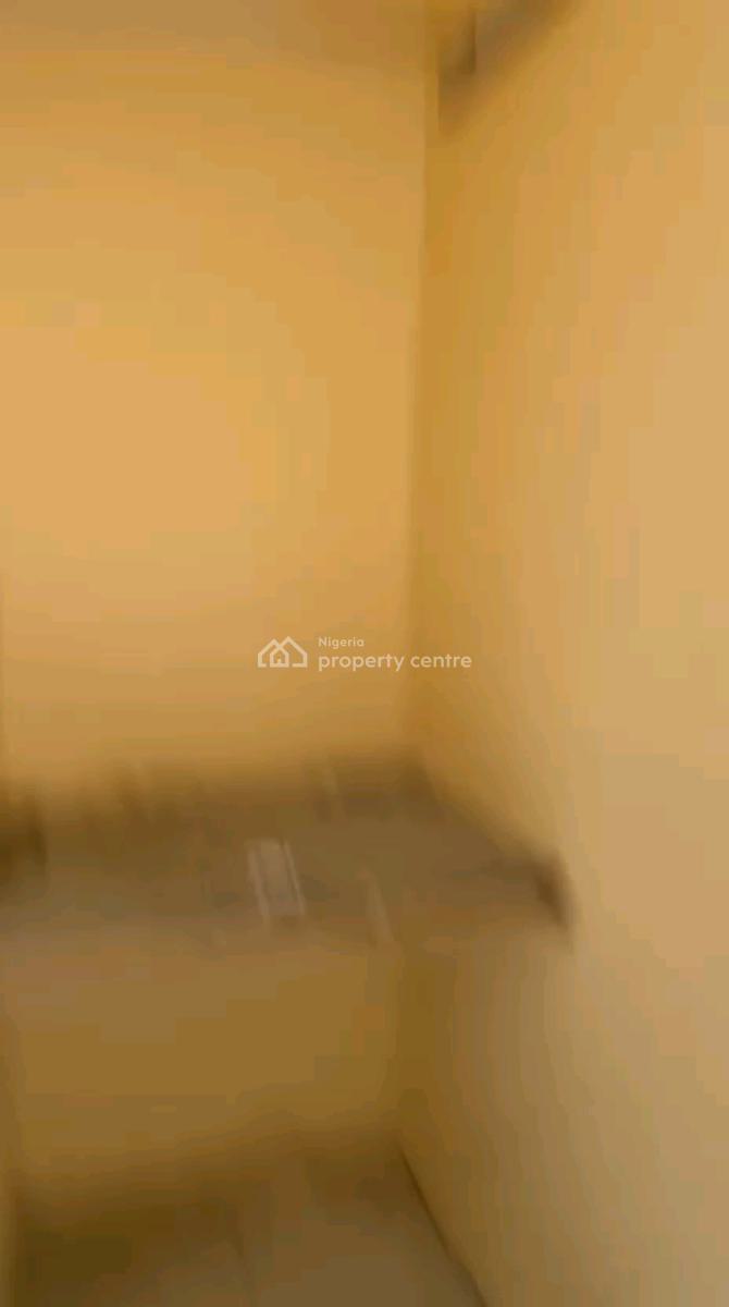 Luxury 2bedroom Flat with All Modern Facilities Fenced Round with Gate, Ogudu Road, Ogudu, Lagos, Flat / Apartment for Rent