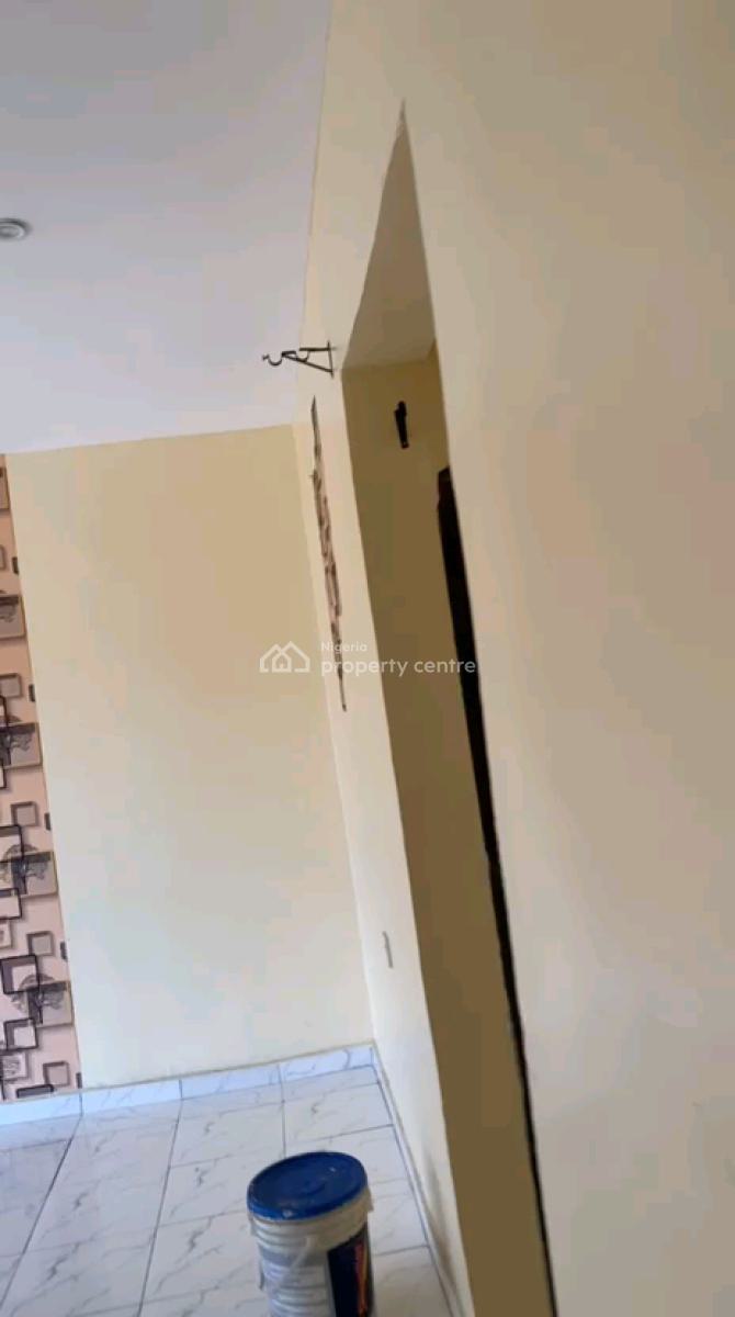 Luxury 2bedroom Flat with All Modern Facilities Fenced Round with Gate, Ogudu Road, Ogudu, Lagos, Flat / Apartment for Rent