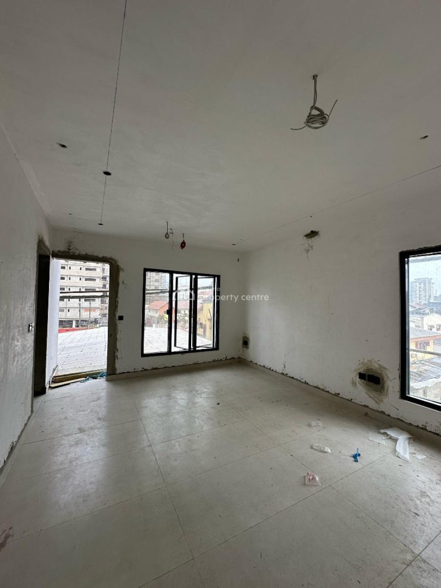 Amazing and Luxurious 3 Bedroom Apartment with a Bq, Victoria Island (vi), Lagos, Flat / Apartment for Sale