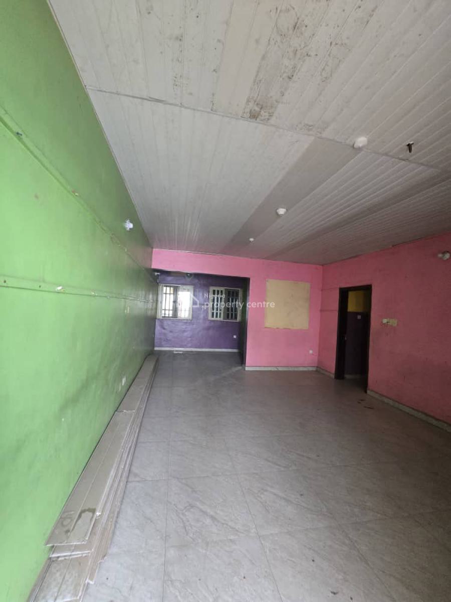 Decent 3 Bedrooms Flat / Apartment, Omole Phase 2, Ikeja, Lagos, Flat / Apartment for Rent