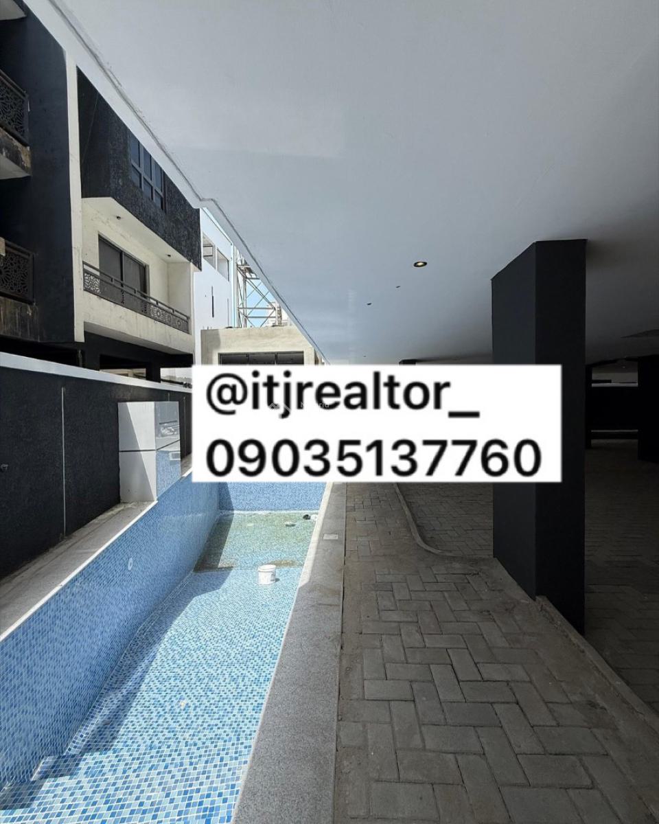 Luxury 2 Bedroom Apartment with Bq, Ologolo, Ologolo, Lekki, Lagos, Block of Flats for Sale