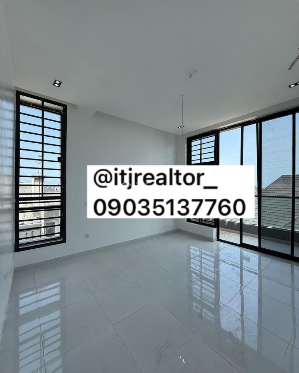 Luxury 2 Bedroom Apartment with Bq, Ologolo, Ologolo, Lekki, Lagos, Block of Flats for Sale