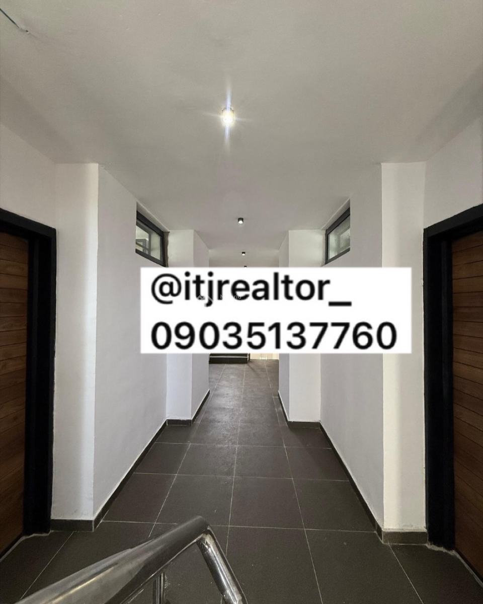 Luxury 2 Bedroom Apartment with Bq, Ologolo, Ologolo, Lekki, Lagos, Block of Flats for Sale