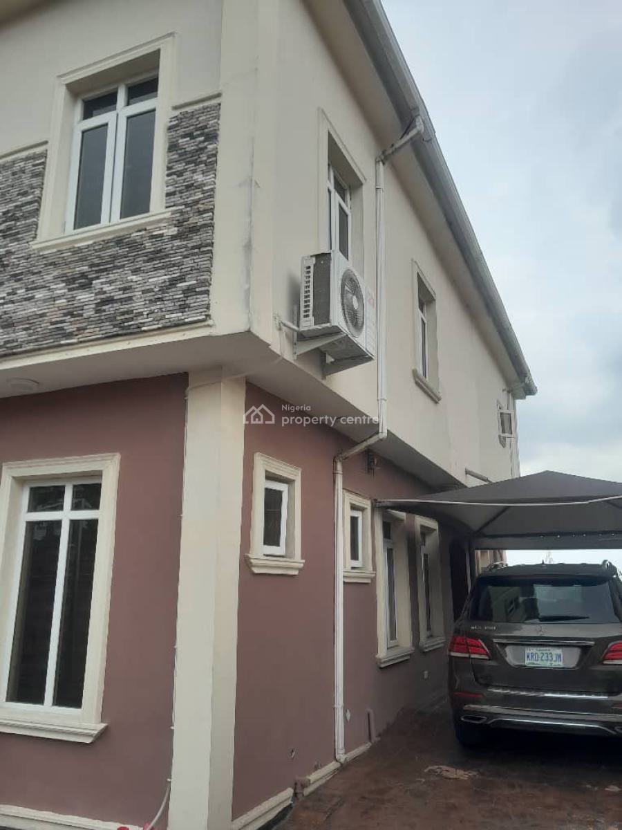 5 Bedroom Detached Duplex + 2 Bedroom Flat Apartment Basement, Magodo Phase 2, Gra Phase 2, Magodo, Lagos, Detached Duplex for Sale