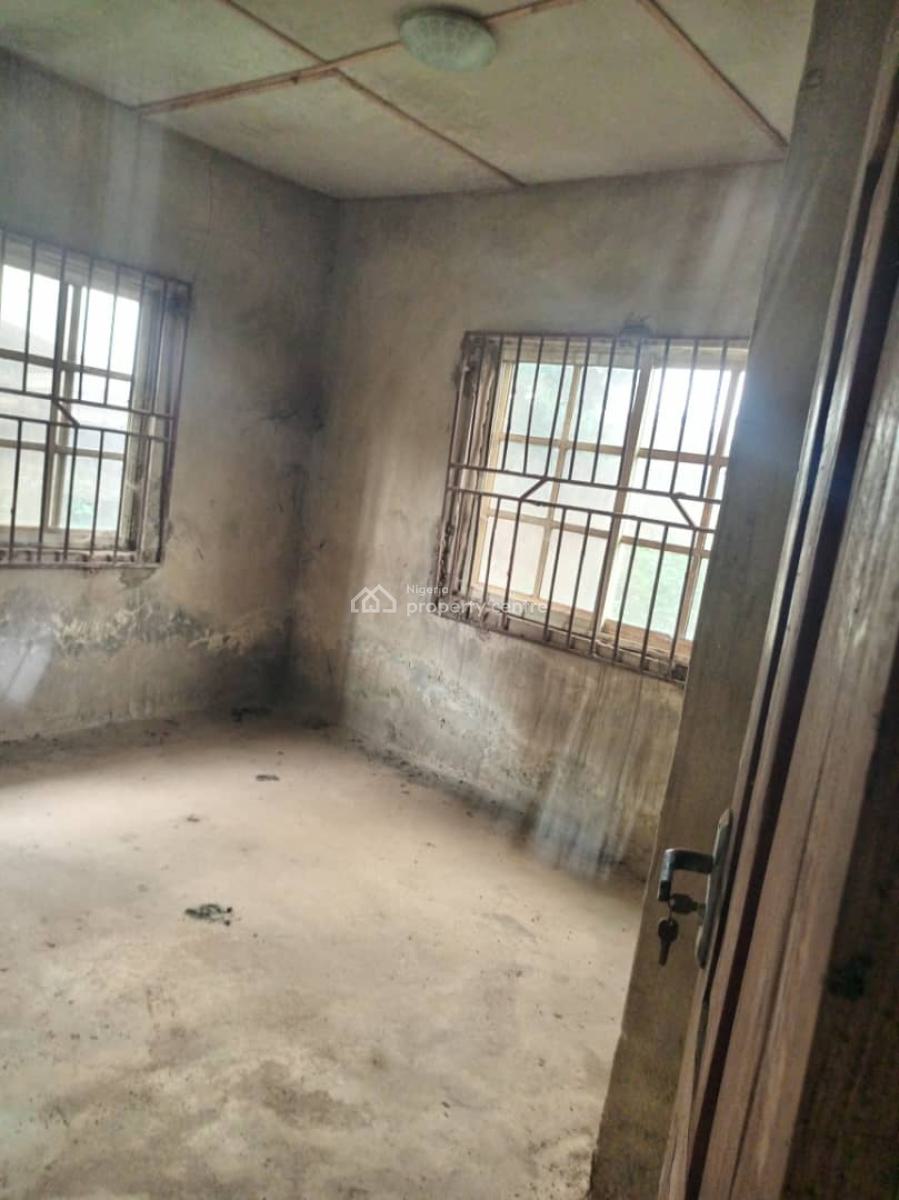 Twin Flat of 3 Bedroom on a Plot of Land, Bada Estate, Close to Kolapo Ishola Gra, Akobo, Ibadan, Oyo, Block of Flats for Sale