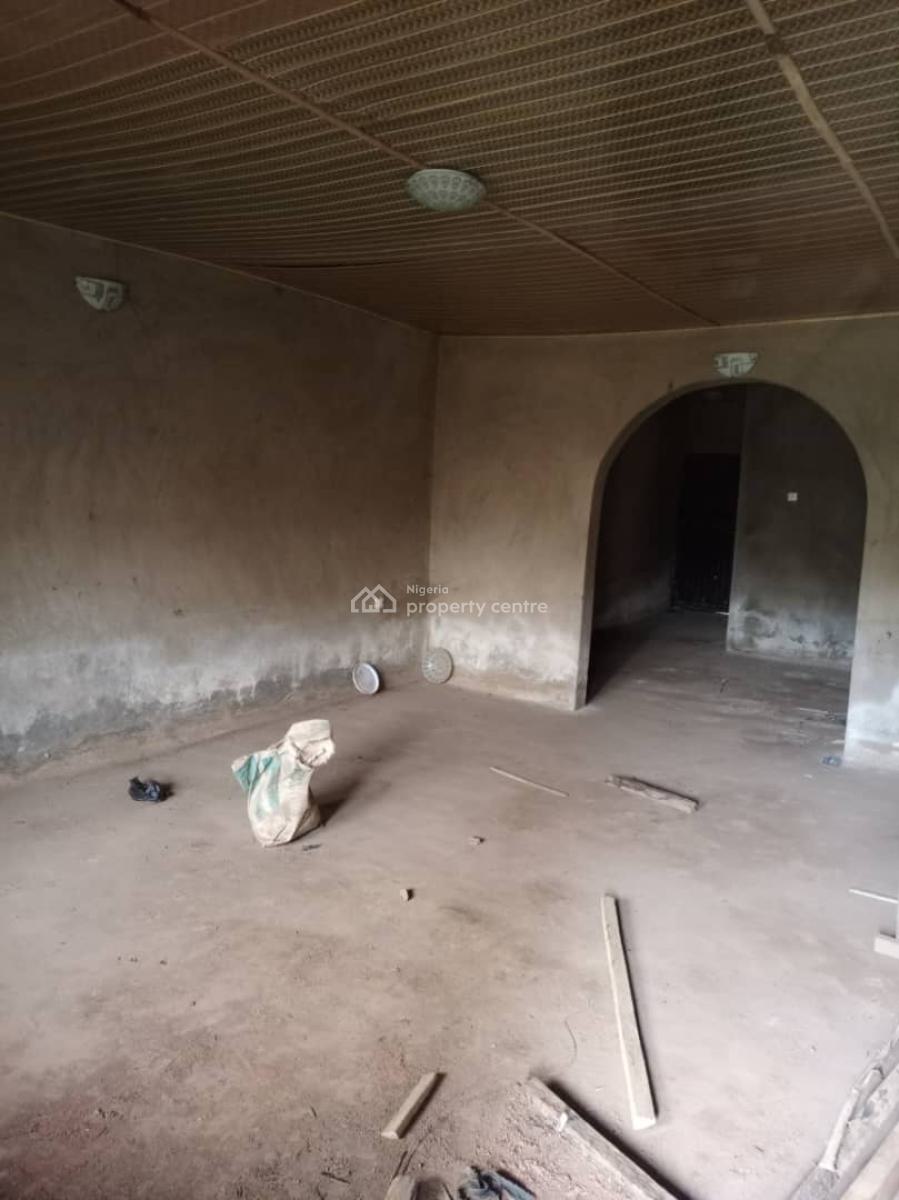 Twin Flat of 3 Bedroom on a Plot of Land, Bada Estate, Close to Kolapo Ishola Gra, Akobo, Ibadan, Oyo, Block of Flats for Sale