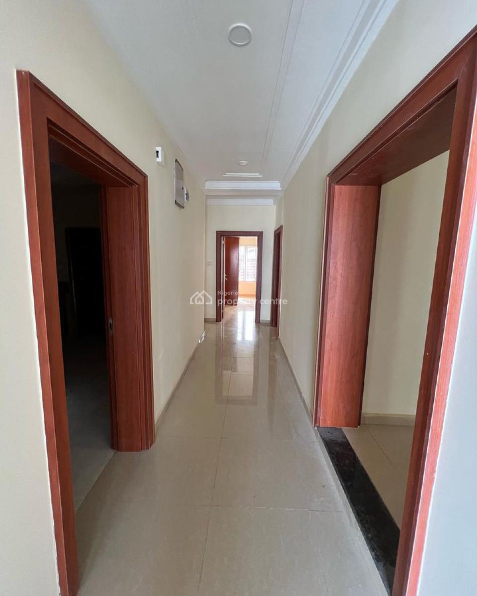 a Well-built Spacious & Serviced 3bedroom Flat, Diplomatic Zone ( Video of The Apartment Is Attached), Katampe Extension, Katampe, Abuja, Flat / Apartment for Sale