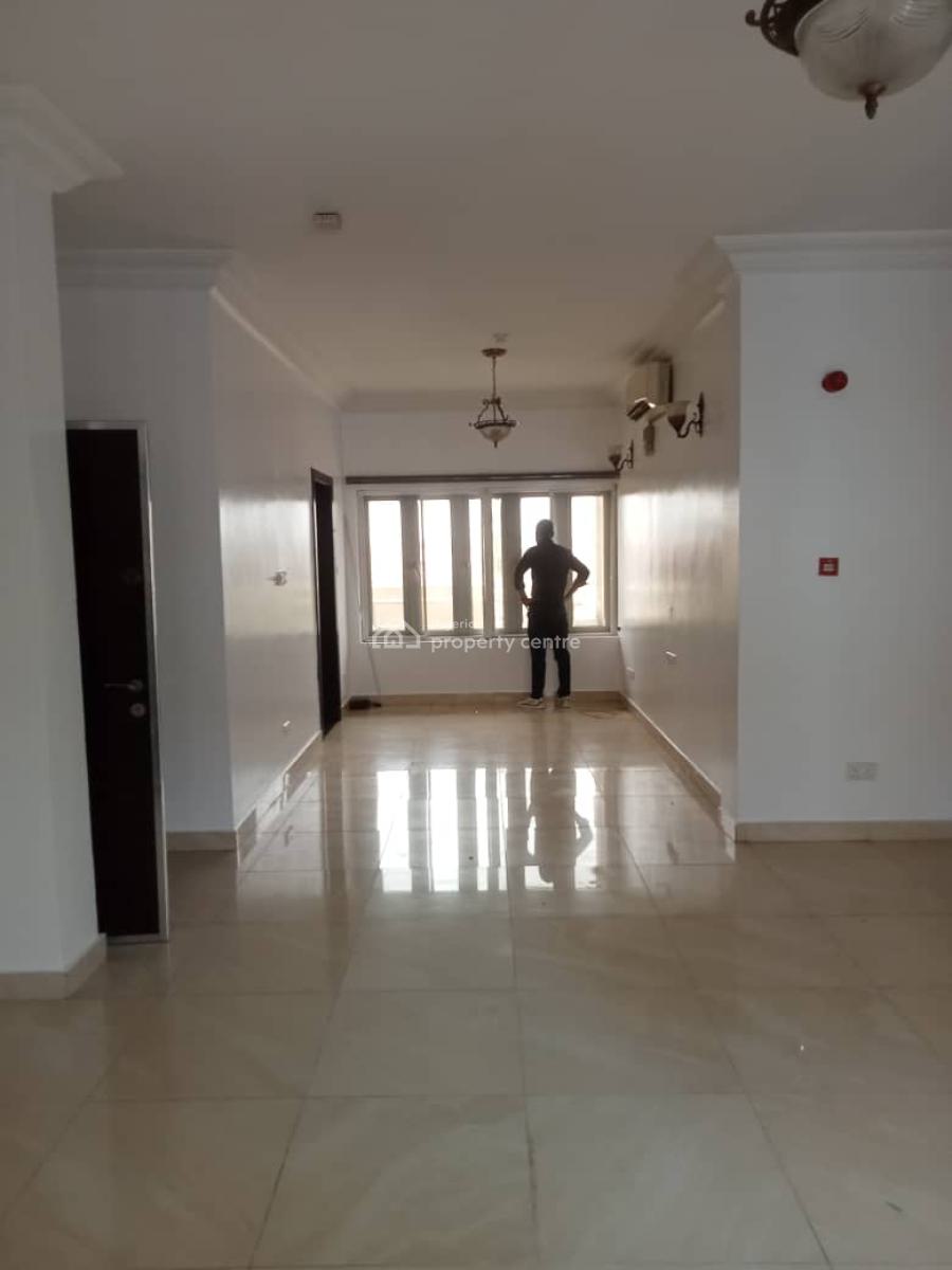 Service 3bedroom Flat, Adeniyi Jones Ikeja Lagos, Ikeja, Lagos, Flat / Apartment for Rent