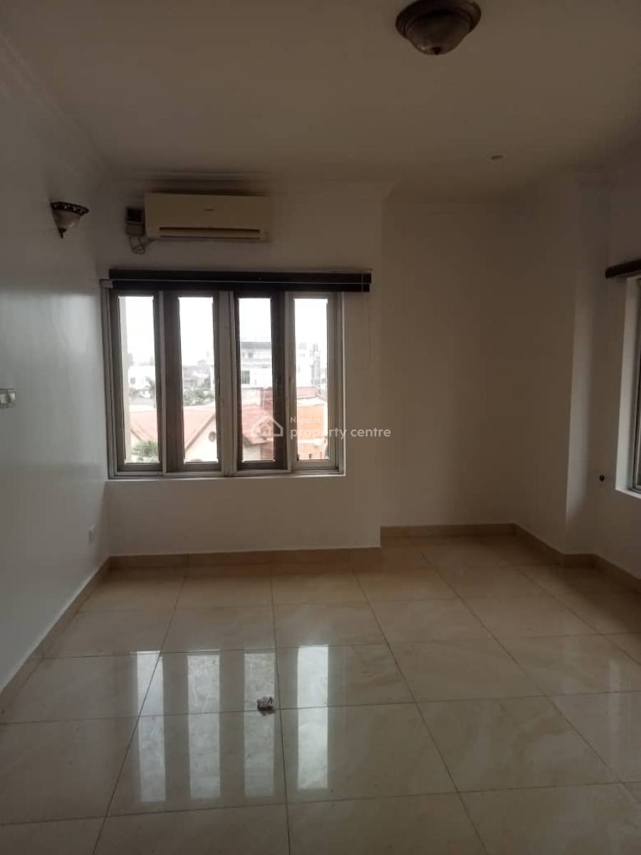 Service 3bedroom Flat, Adeniyi Jones Ikeja Lagos, Ikeja, Lagos, Flat / Apartment for Rent