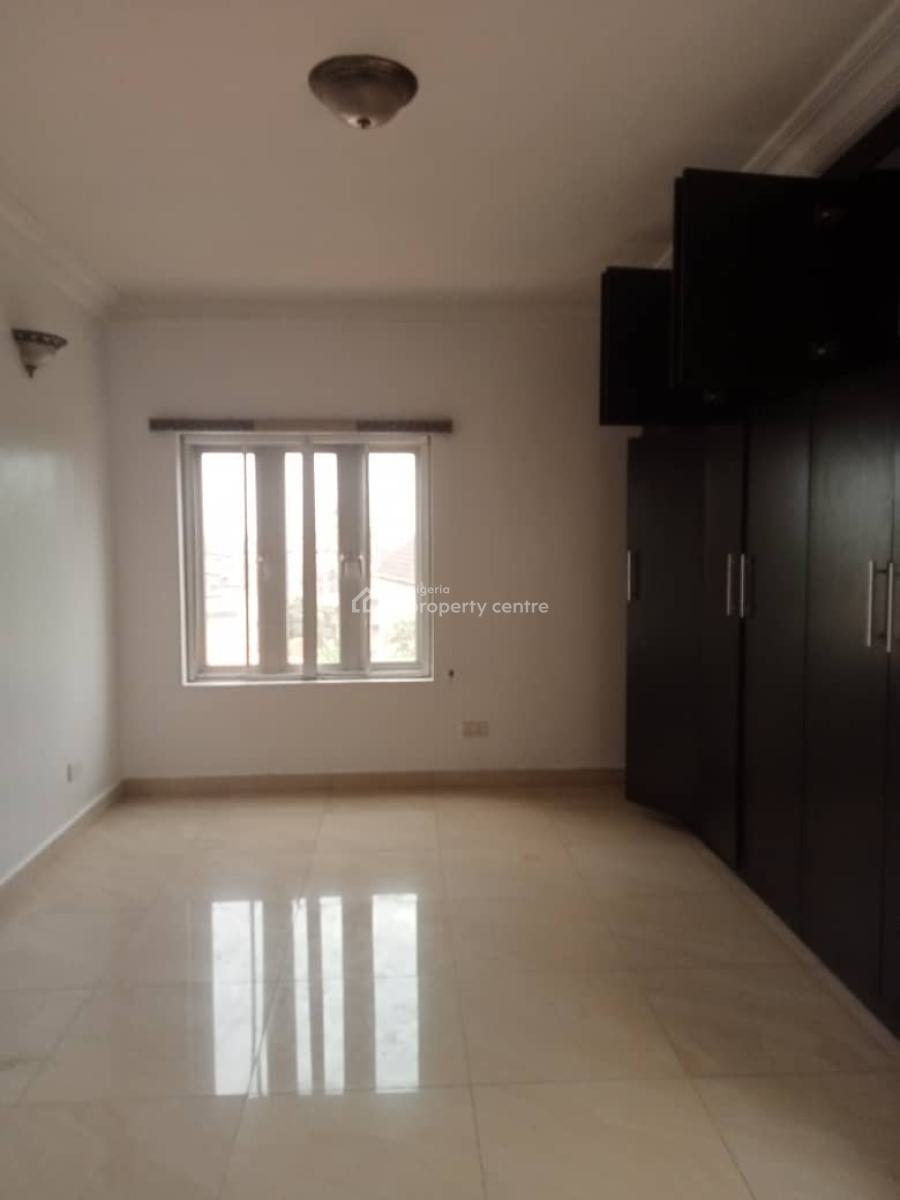 Service 3bedroom Flat, Adeniyi Jones Ikeja Lagos, Ikeja, Lagos, Flat / Apartment for Rent