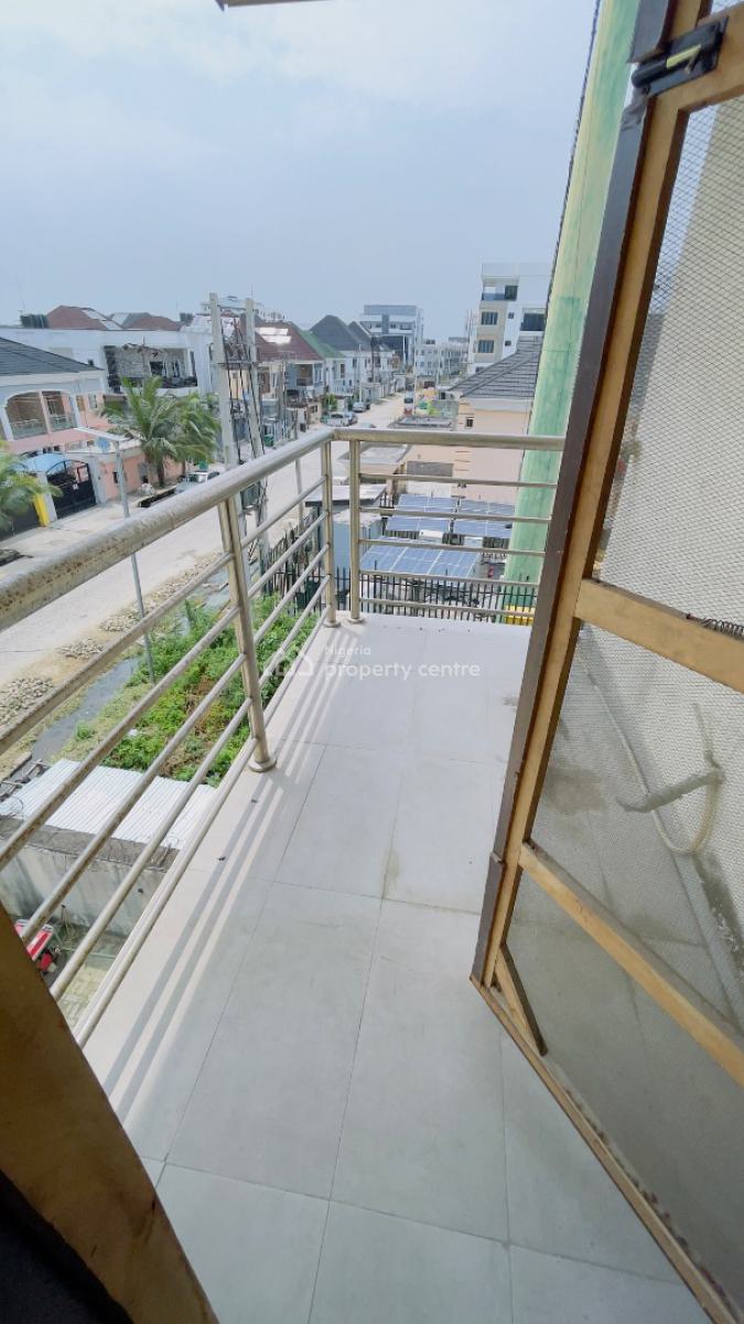 Spacious 3bedroom Flat Upstairs with a Room Bq, Off Gbangbala Street, Ikate Elegushi, Lekki, Lagos, Flat / Apartment for Rent
