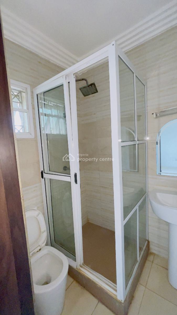 Spacious 3bedroom Flat Upstairs with a Room Bq, Off Gbangbala Street, Ikate Elegushi, Lekki, Lagos, Flat / Apartment for Rent