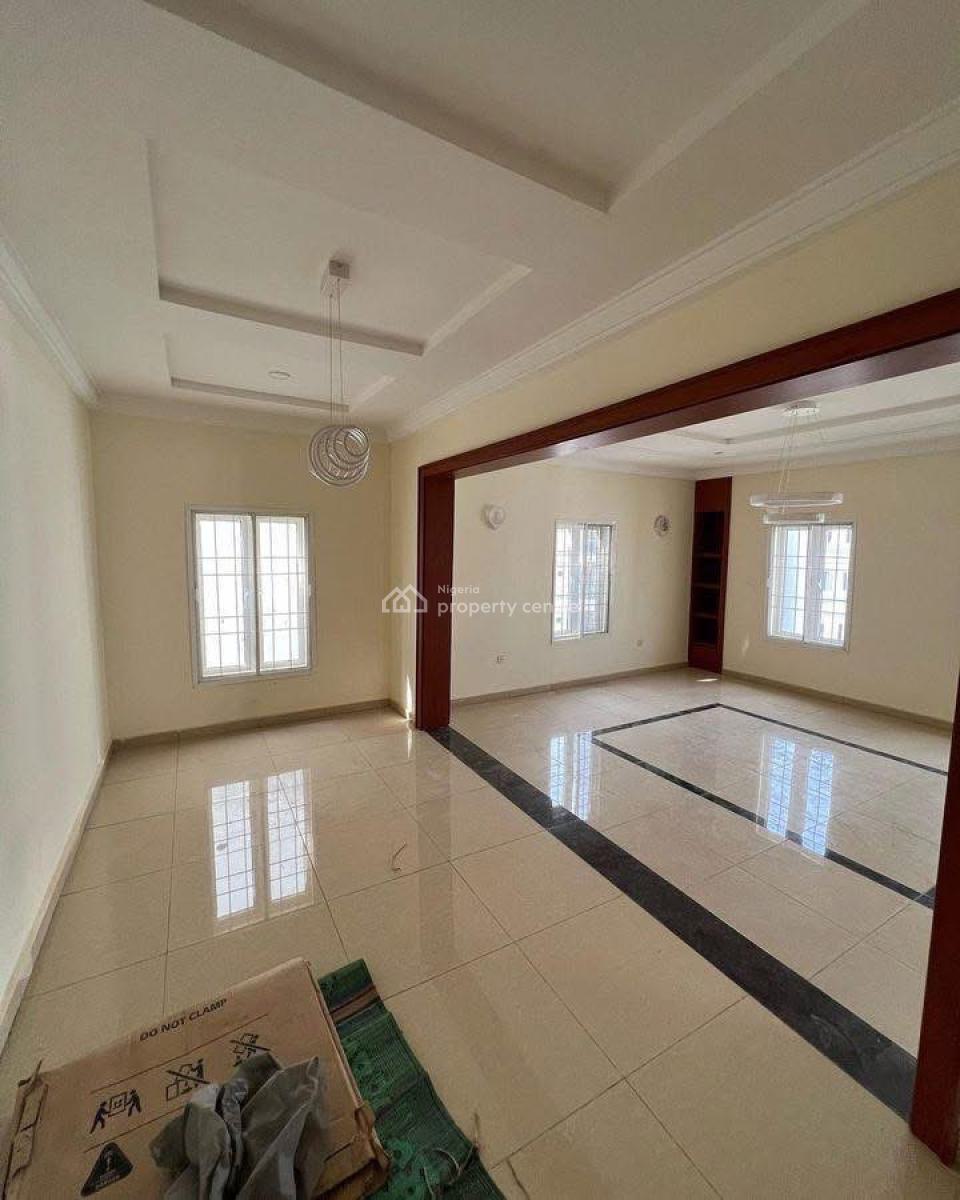 Luxury 3 Bedrooms Spacious Apartment in a Gated Community, Tarred Road, Diplomatic Zones. Serene Neighborhood, Katampe Extension, Katampe, Abuja, Flat / Apartment for Sale