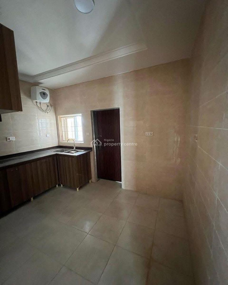 Luxury 3 Bedrooms Spacious Apartment in a Gated Community, Tarred Road, Diplomatic Zones. Serene Neighborhood, Katampe Extension, Katampe, Abuja, Flat / Apartment for Sale