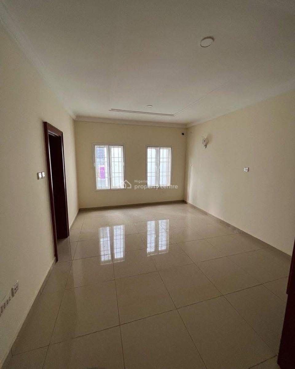 Luxury 3 Bedrooms Spacious Apartment in a Gated Community, Tarred Road, Diplomatic Zones. Serene Neighborhood, Katampe Extension, Katampe, Abuja, Flat / Apartment for Sale